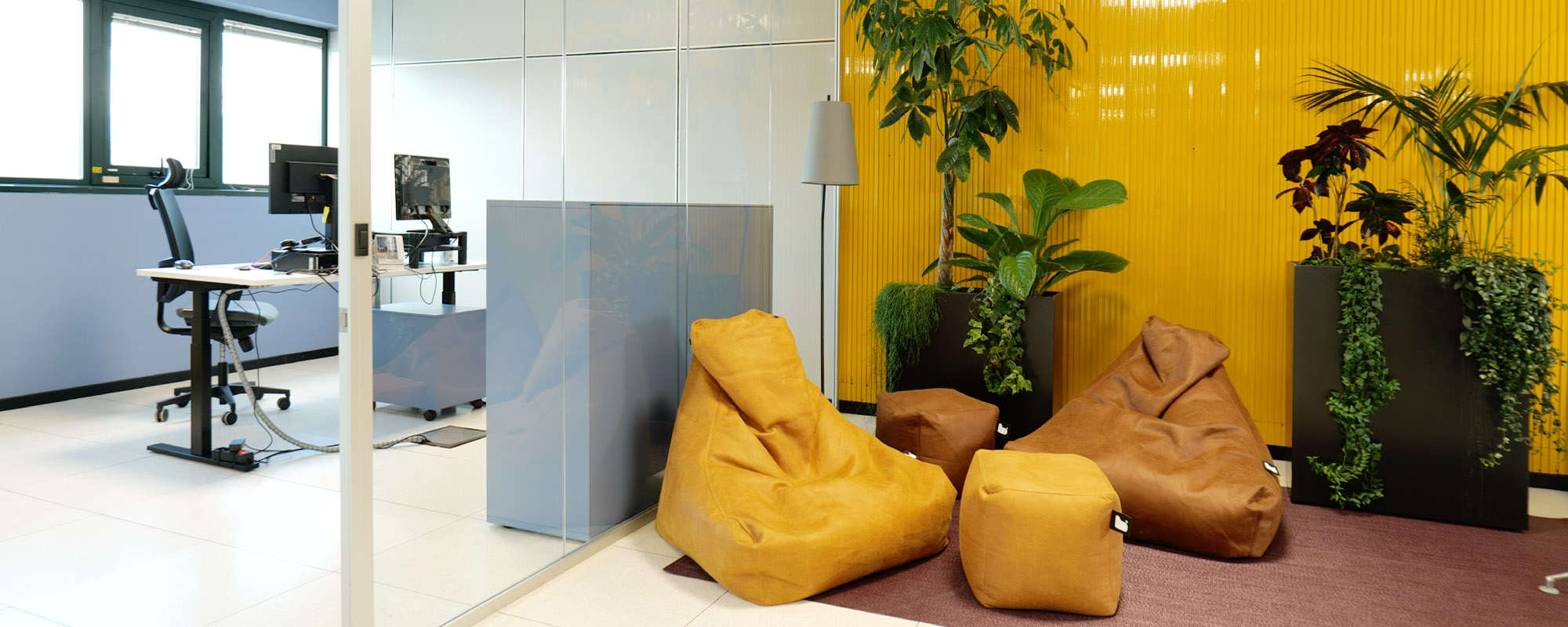 Rinnovo ufficio open space con ufficio singolo direzionale
