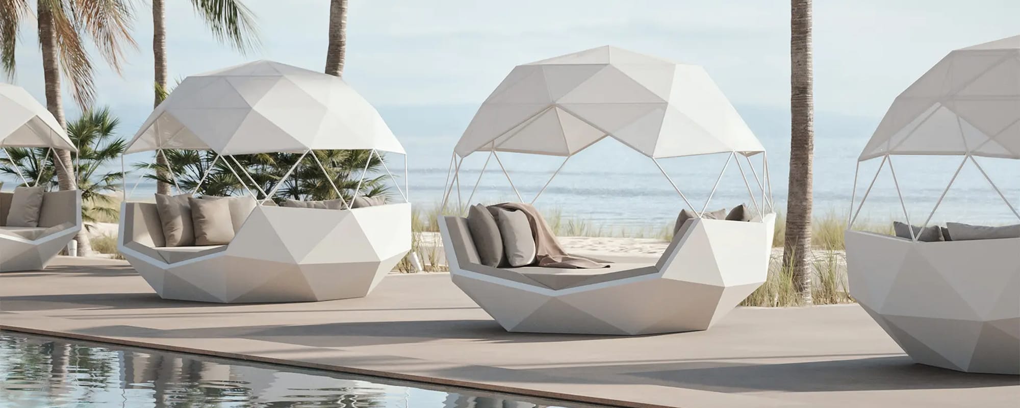 Arredi per Esterno: materiali, resistenza e design per spazi accoglienti