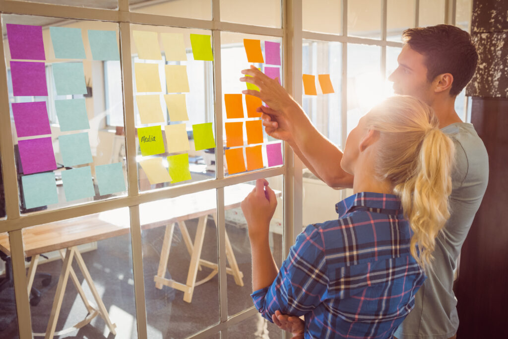 Come usare i post-it per collaborare efficacemente