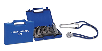 Strumenti diagnostici: stetoscopio e laringoscopio